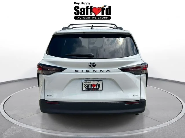 Used 2026 Ice Cap Toyota XLE image 9