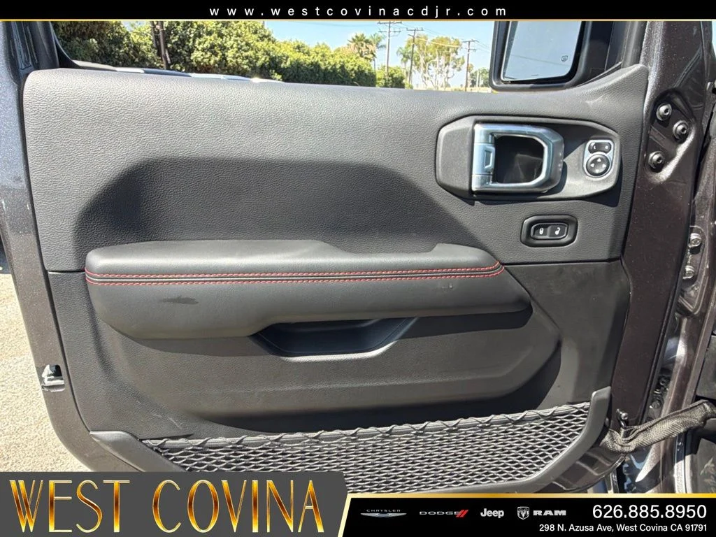 New 2026 Granite Crystal Metallic Clearcoat Jeep Rubicon X image 17