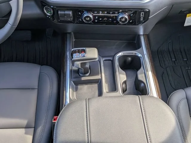 New 2026 Sterling Metallic GMC Elevation image 19