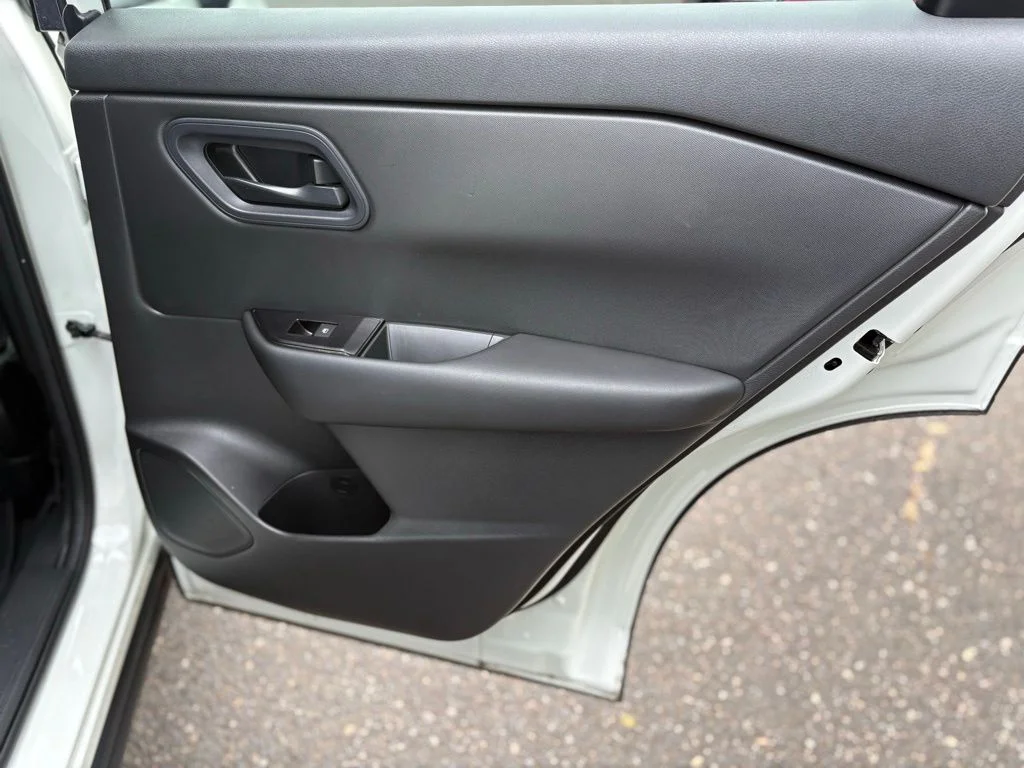Used 2024 White Nissan S image 20