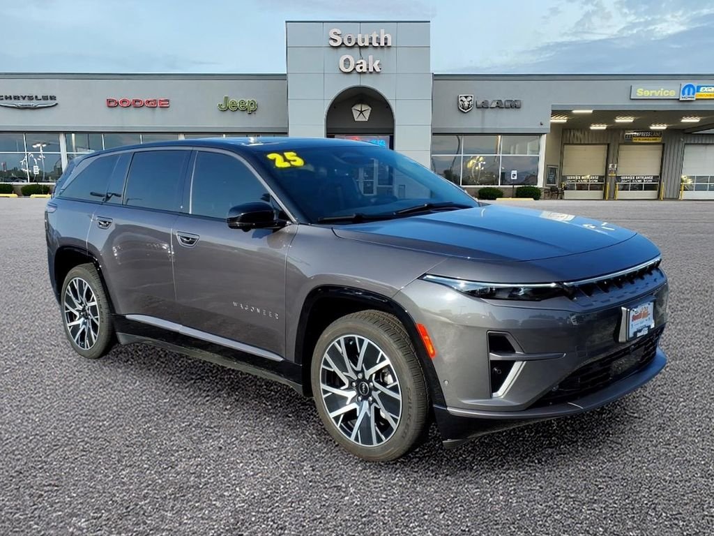 2025 Jeep Wagoneer S