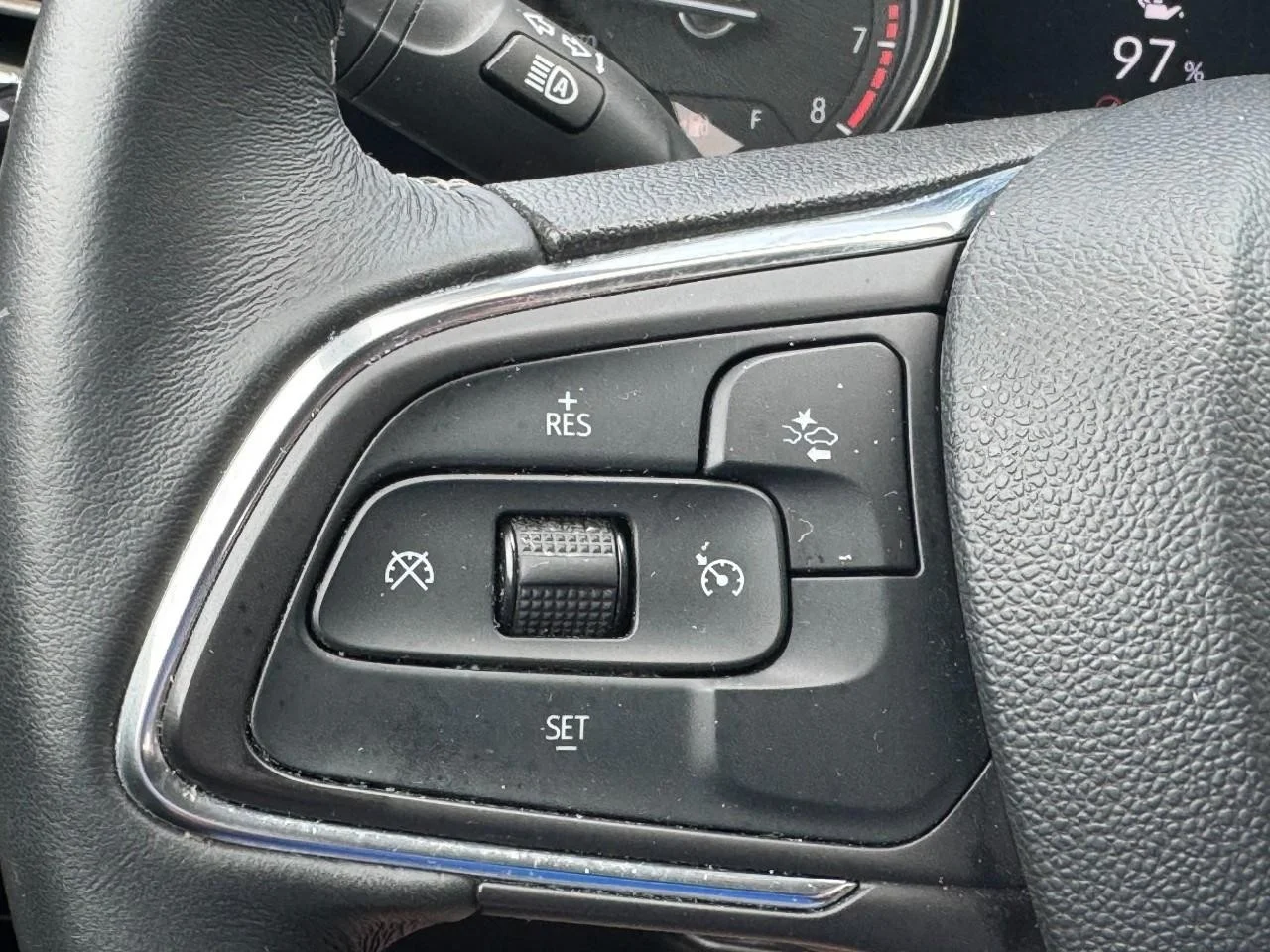 Used 2023 Summit White Buick Preferred image 20