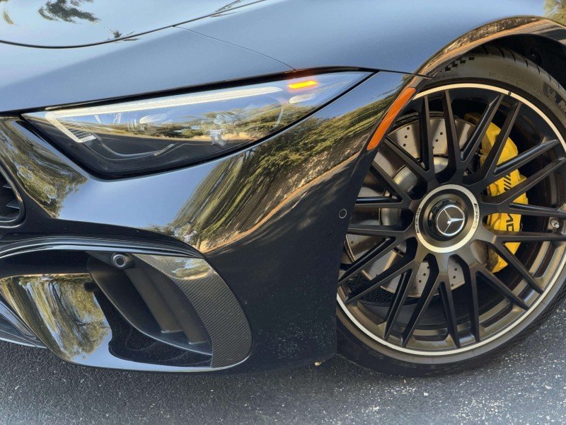 Used 2022  Mercedes-Benz AMG® SL 63 image 5