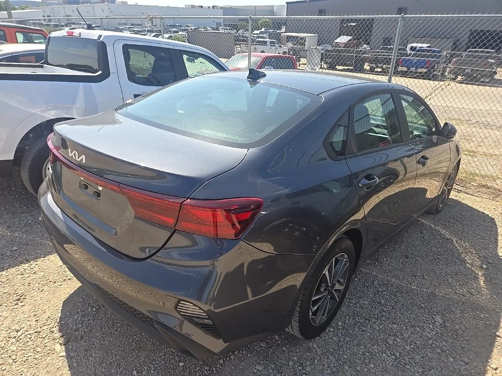 Used 2024 Gray Kia LXS image 3