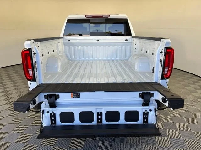 2026 GMC Sierra 1500 SLT - Photo 35
