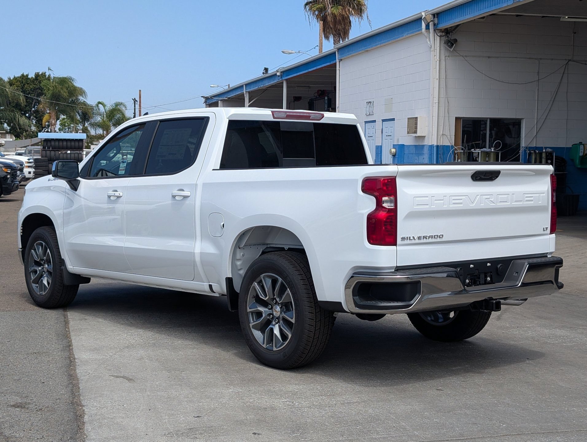 New 2026 Summit White Chevrolet LT image 10