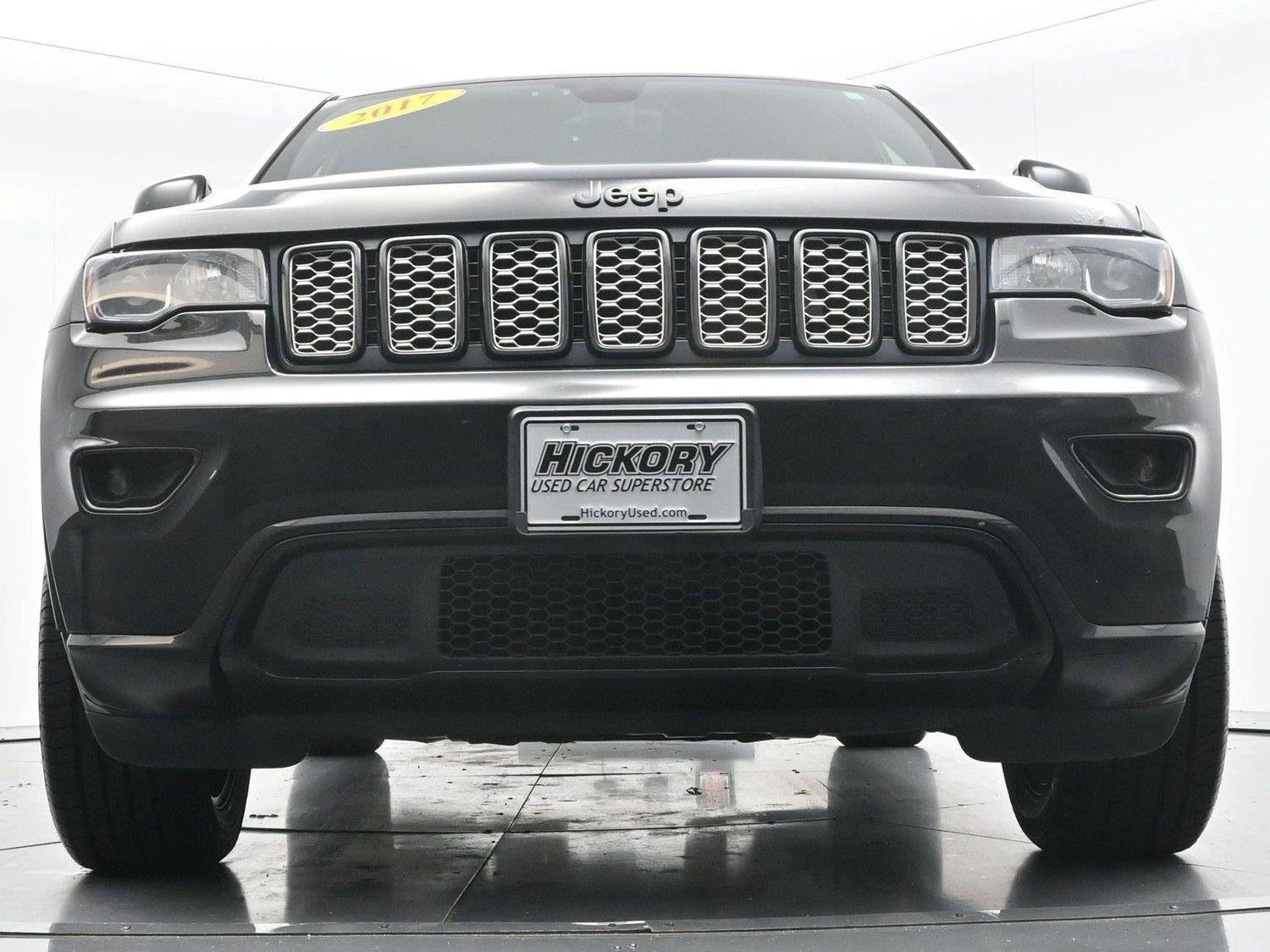 Used 2017 Diamond Black Crystal Pearlcoat Jeep Altitude image 46