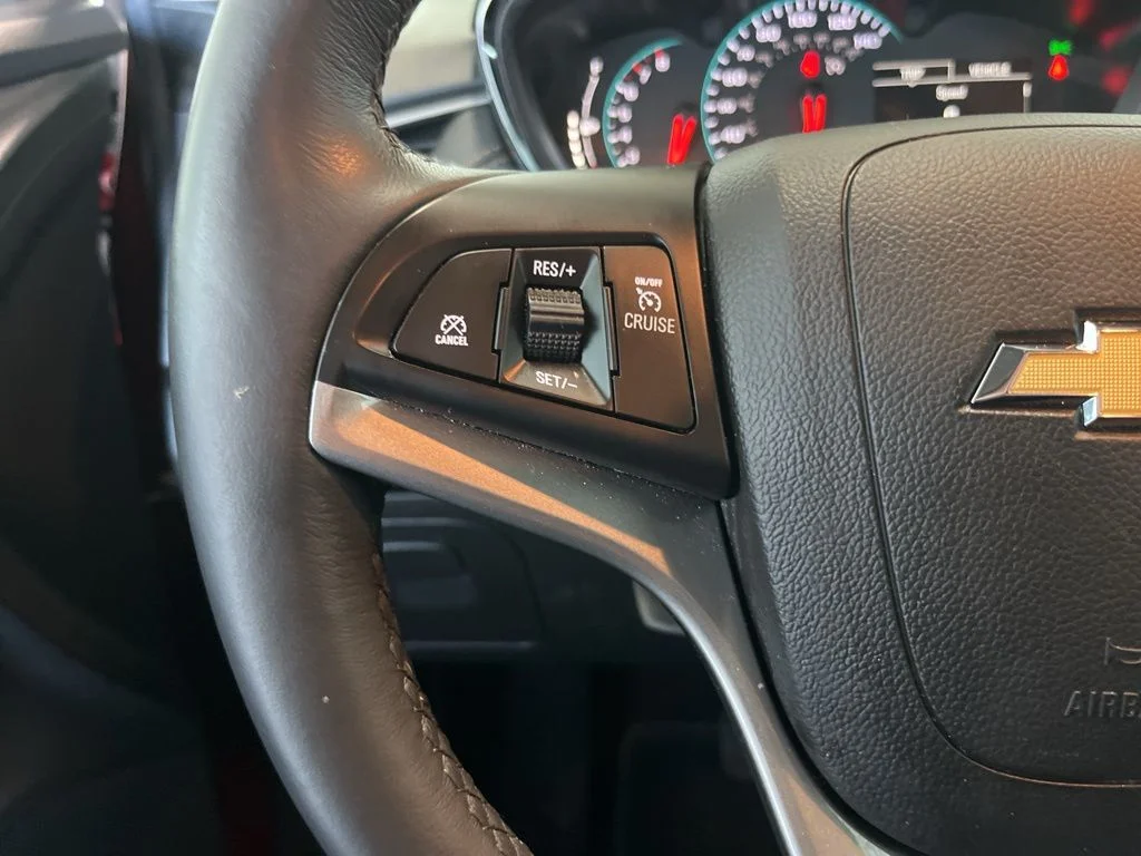 Used 2022 Red Chevrolet LT image 6