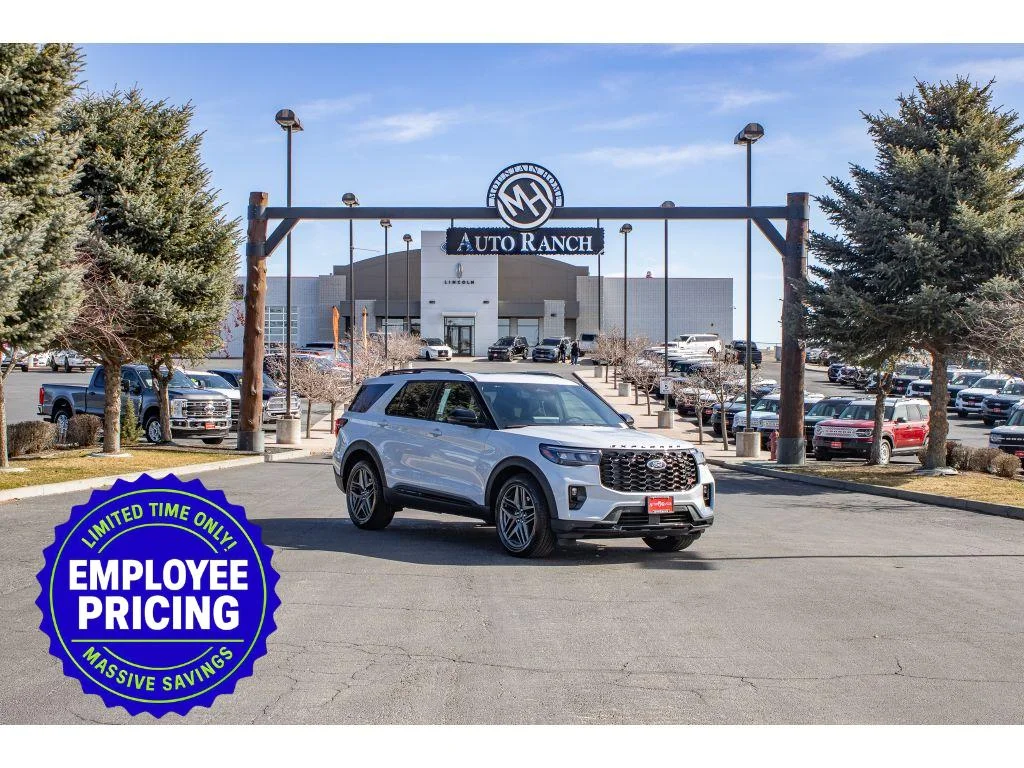 2026 Ford Explorer ST 4WD's photo