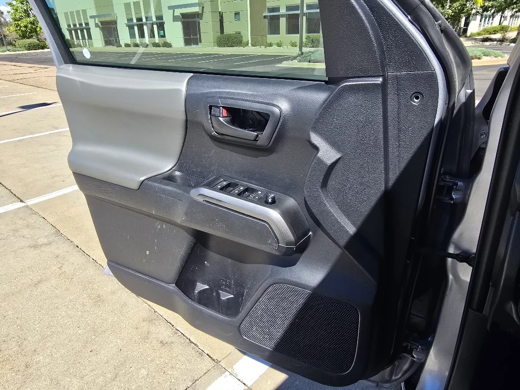 Used 2020 Silver Sky Metallic Toyota SR5 image 20