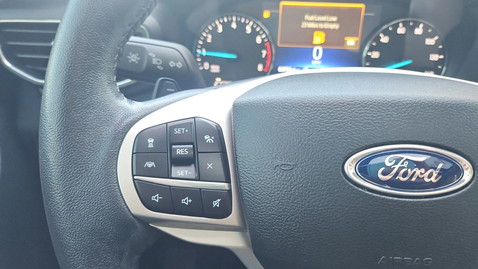 Used 2021 Star White Metallic Tri-Coat Ford XLT 4WD image 16