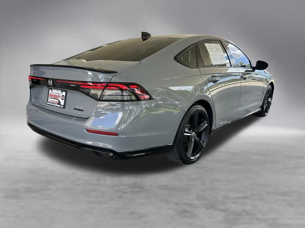 Used 2024 Silver Honda Sport-L image 3