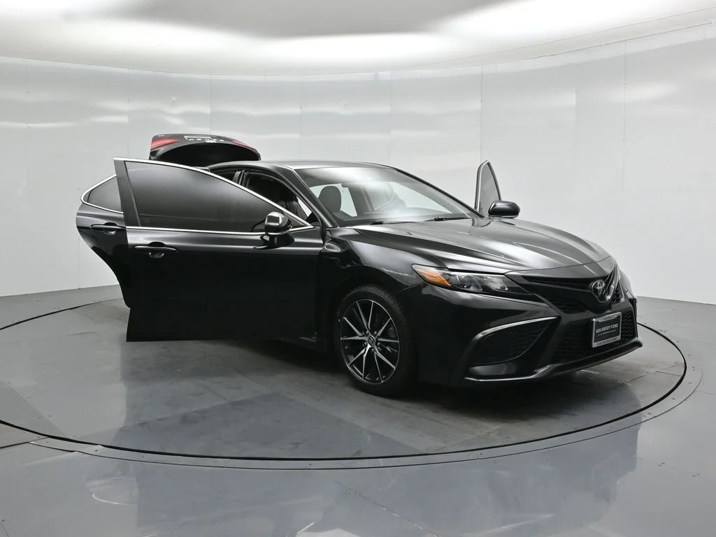 Used 2022 Black Toyota SE image 31