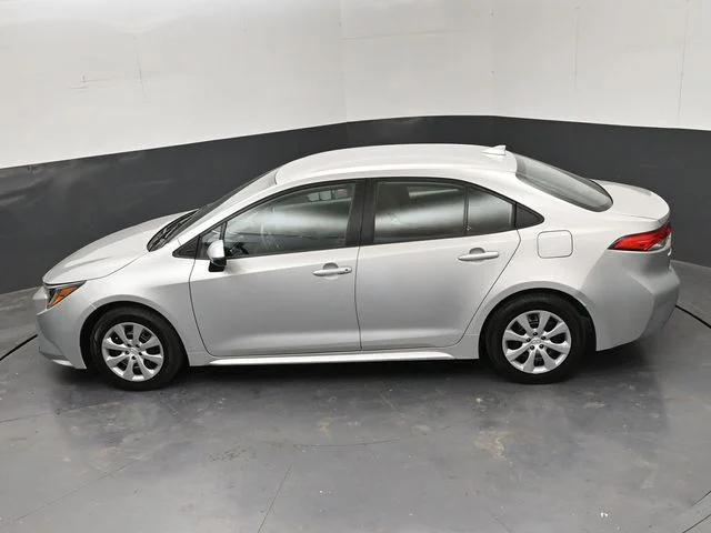 Used 2022 Silver Toyota LE image 29