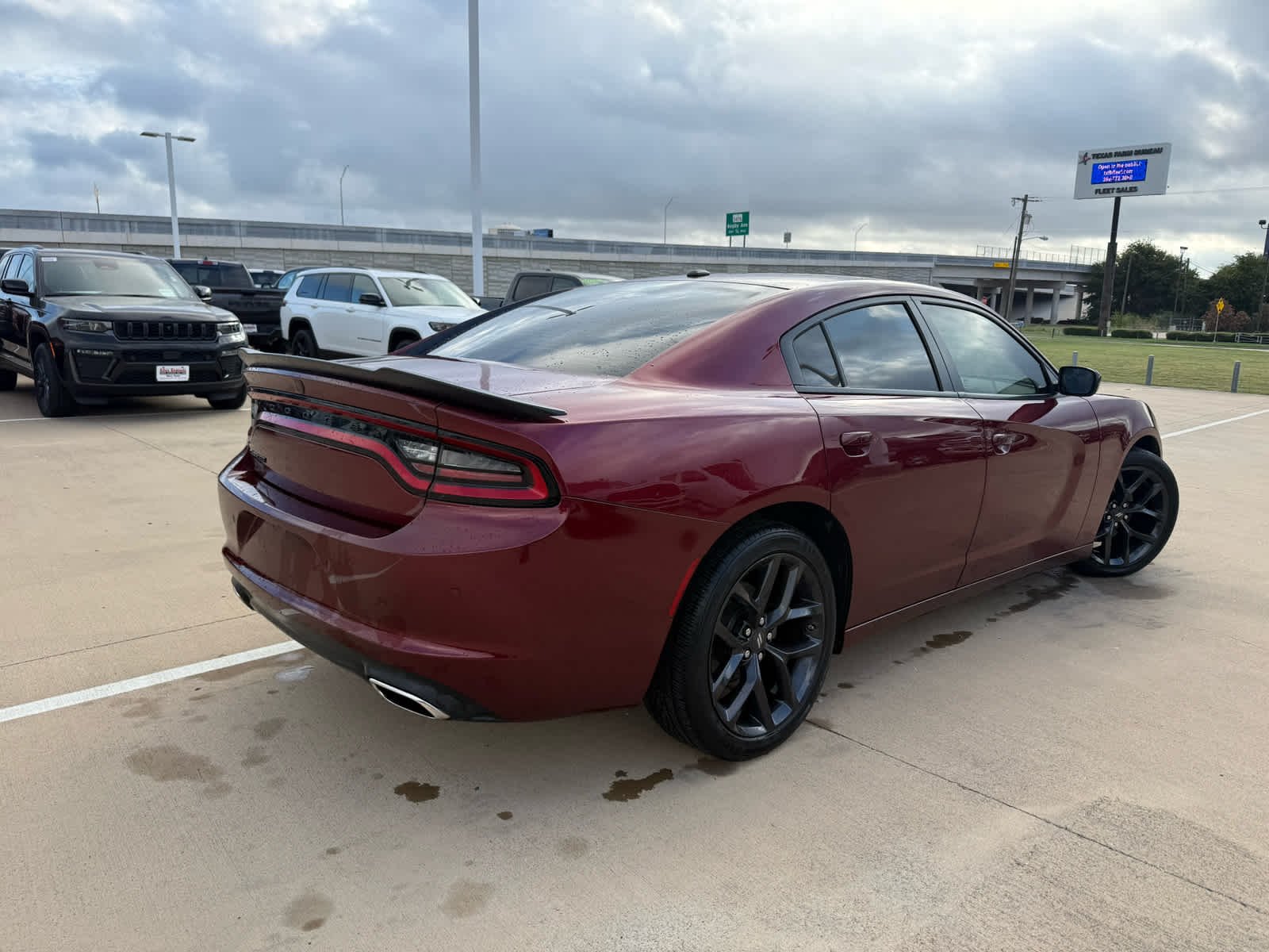 Used 2022 Octane Red Pearlcoat Dodge SXT image 4
