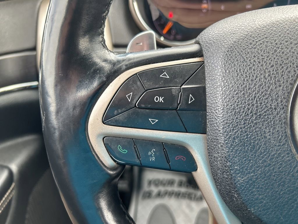 Used 2014  Jeep Limited image 17