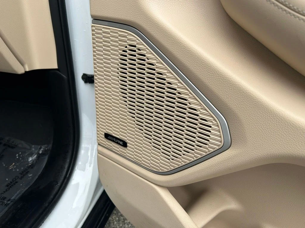 Certified Used 2022 White Jeep Limited image 33