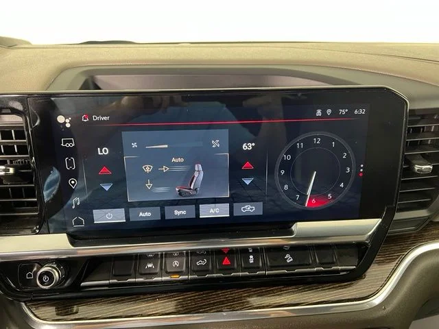 Used 2024 White GMC SLE image 23