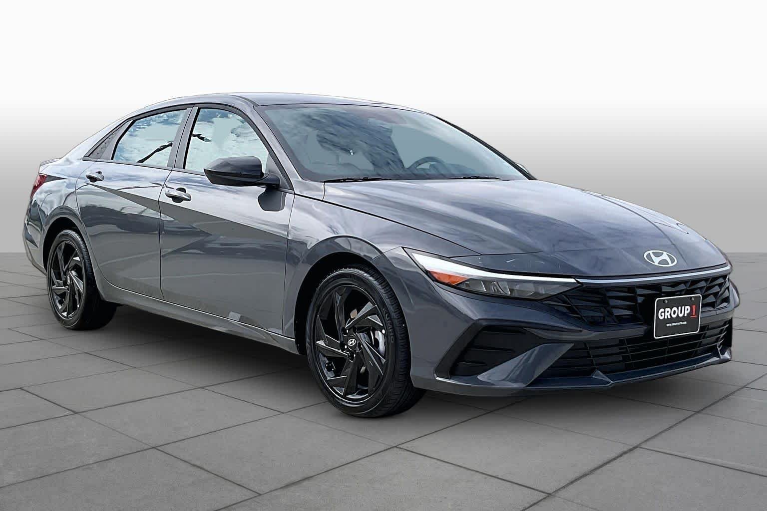 Used 2026 Ecotronic Gray Hyundai SEL Sport image 3