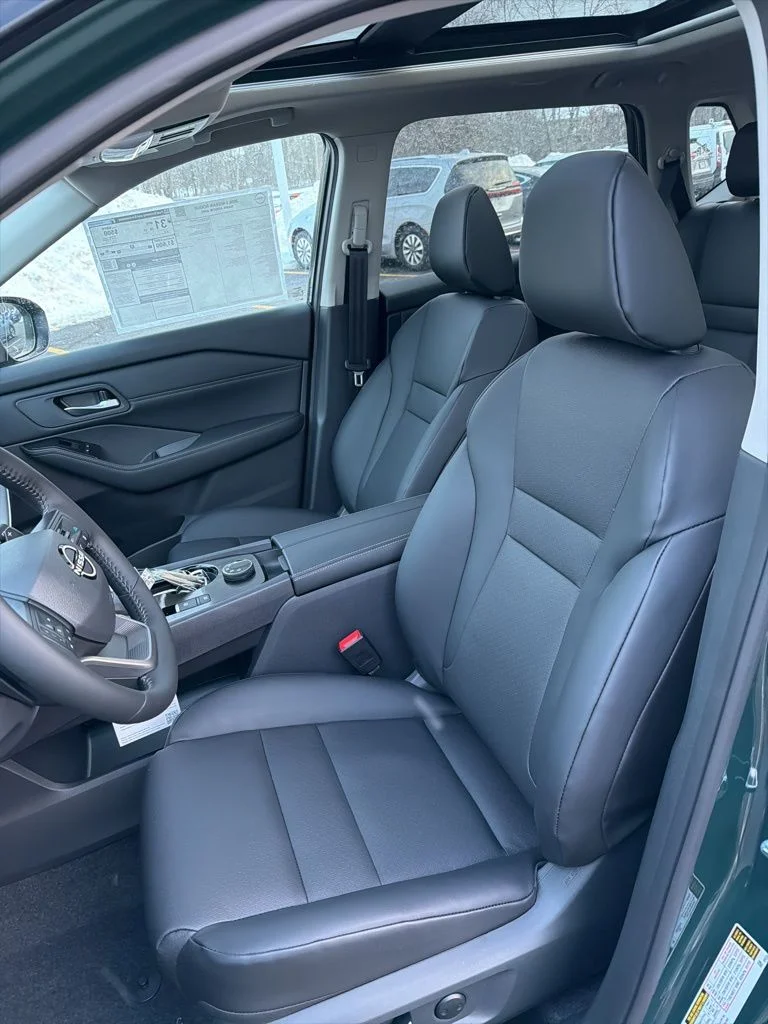 New 2026 Obsidian Green Pearl Nissan Dark Armor™ image 20