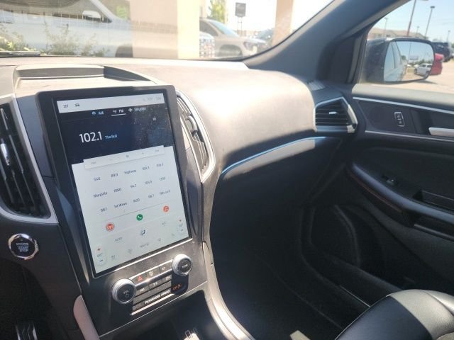 Used 2022 Black Metallic Ford ST Line image 6