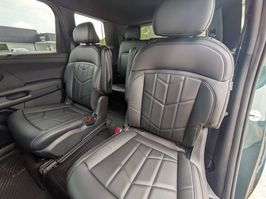 New 2027 Black Jade Green Kia X-Line EX image 18