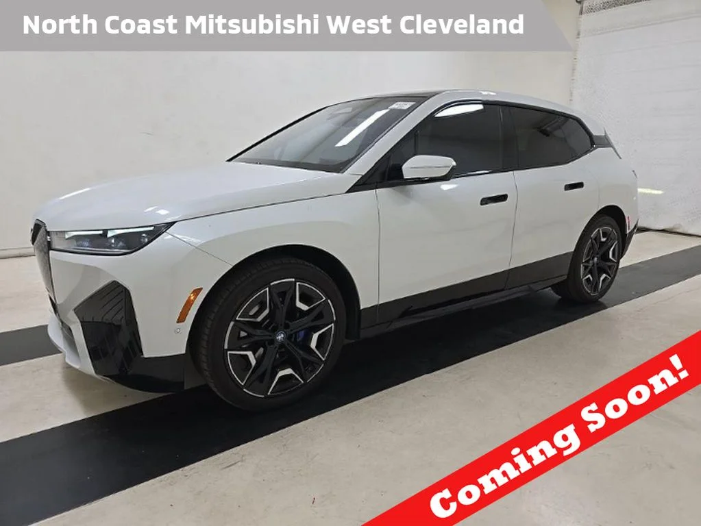 Used 2023 White BMW xDrive50 image 1