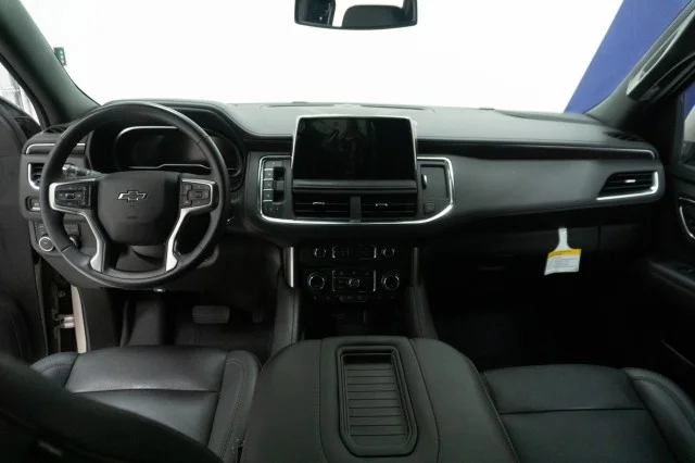 Used 2023  Chevrolet Z71 image 27