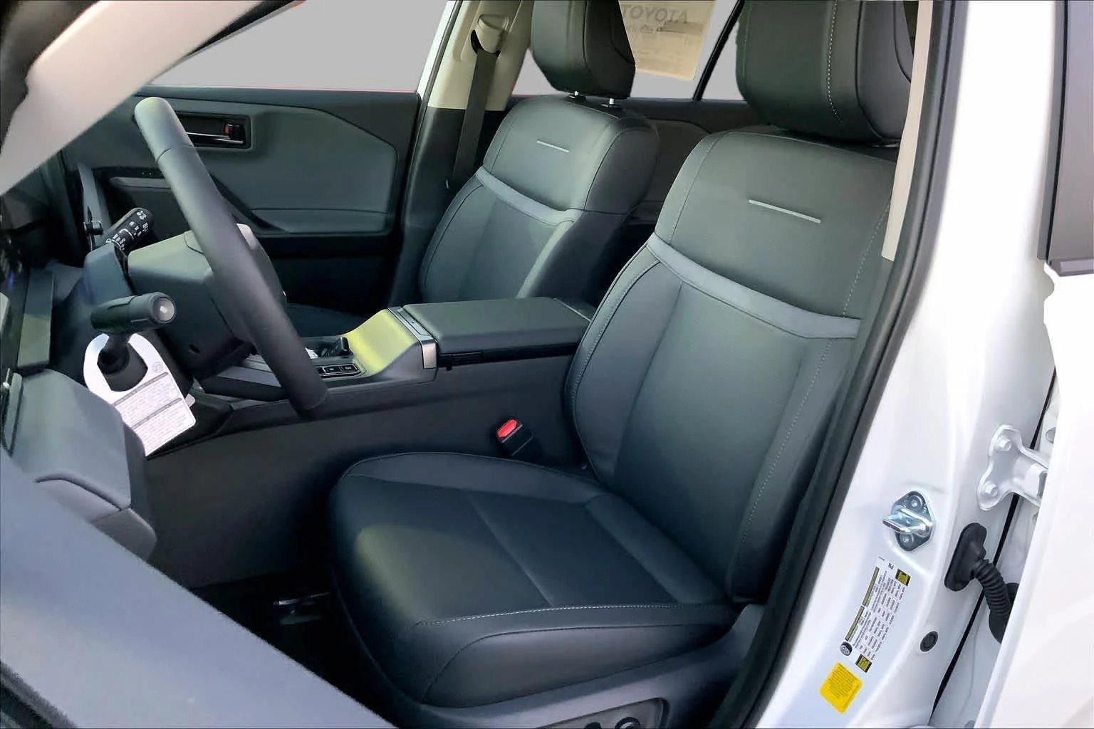 Used 2026 Wind Chill Pearl Toyota Limited image 7