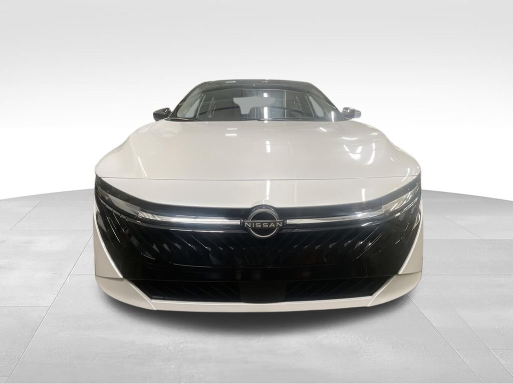 New 2026 White Nissan SR image 3