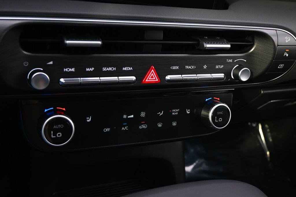 New 2026 Titainium Hyundai SEL AWD image 31