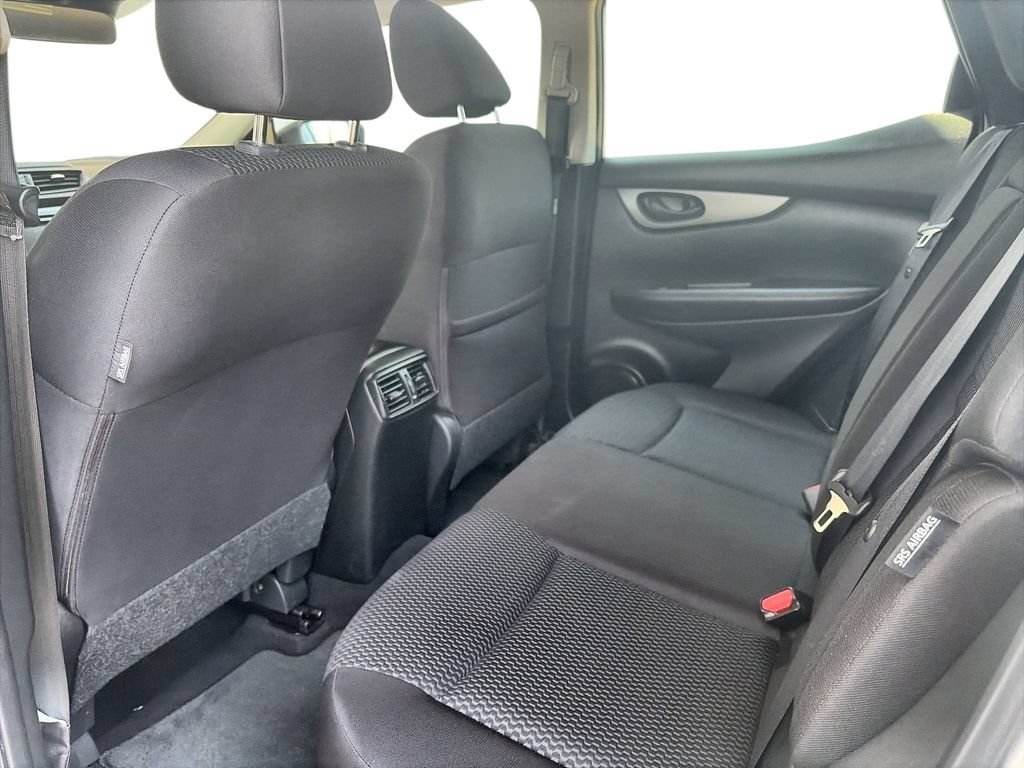 Used 2020 Silver Nissan S FWD Xtronic CVT image 26