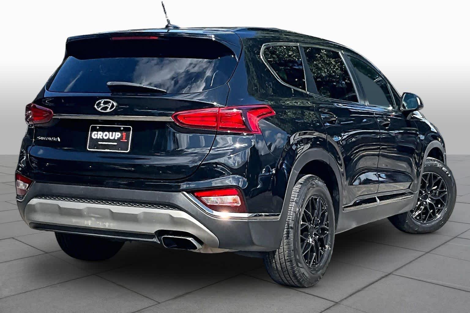 Used 2019 Twilight Black Hyundai SE image 13