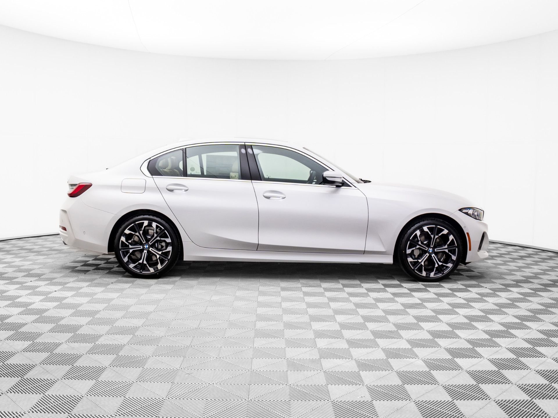 Certified Used 2026 Mineral White Metallic BMW 330i xDrive image 7