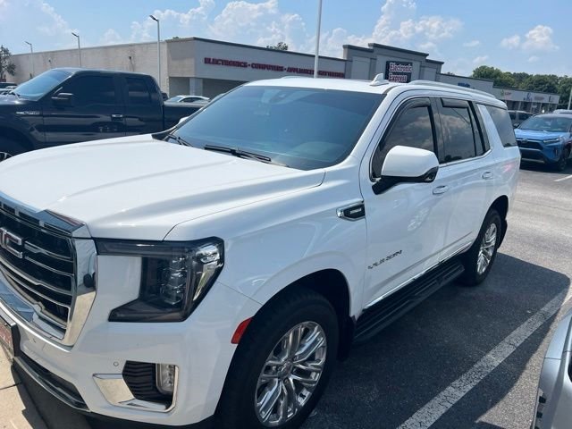 Used 2021 White GMC SLT image 1