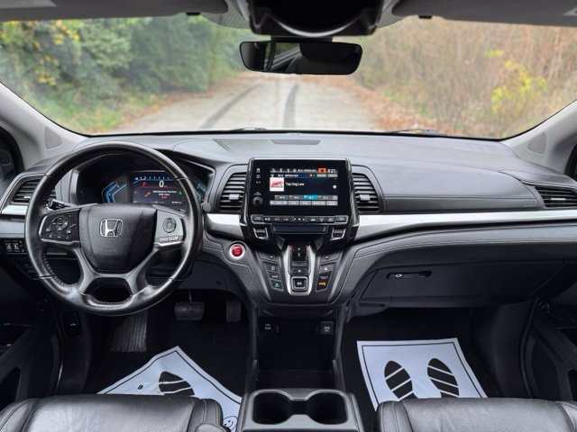 Used 2022 Platinum White Pearl Honda EX-L image 21