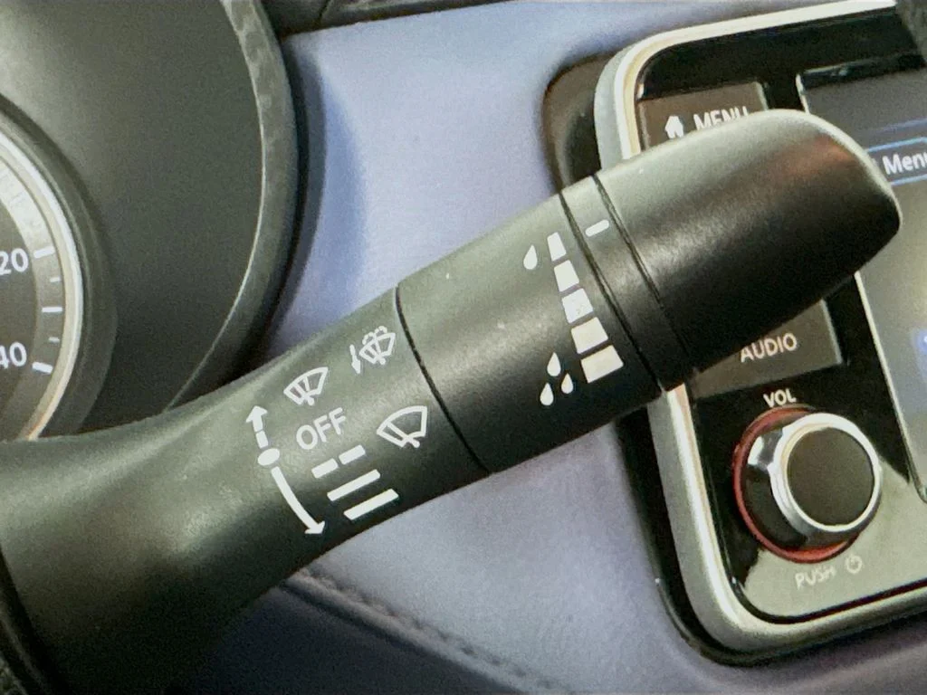 Used 2024 Black Nissan 1.6 SV image 14