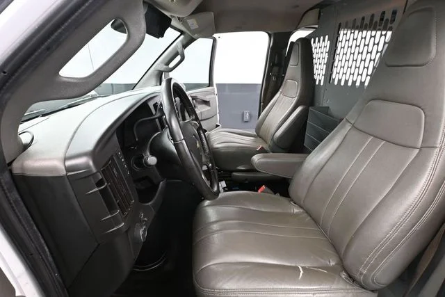 Used 2019 White Chevrolet Work Van image 21