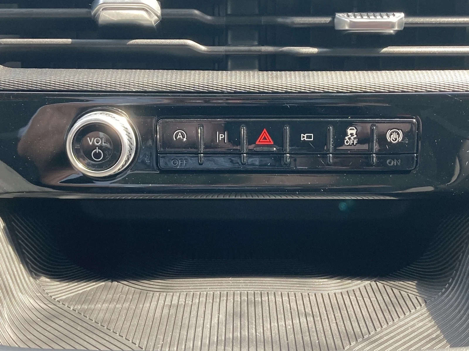 New 2026 Vapor Blue Metallic Ford Tremor® image 15