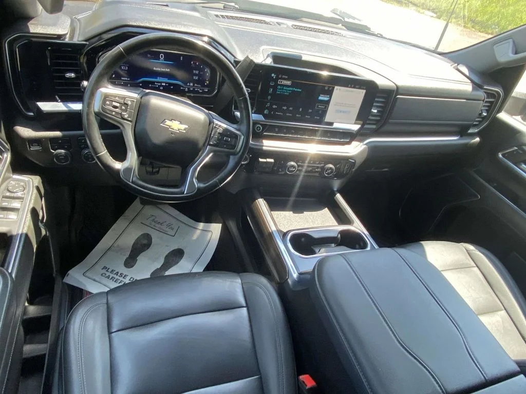 Used 2024 White Chevrolet LT image 15