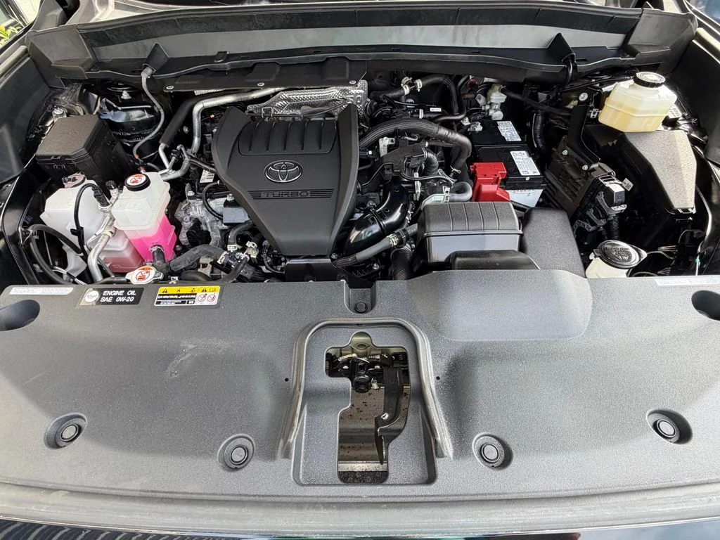 Used 2025 Black Toyota XLE image 7