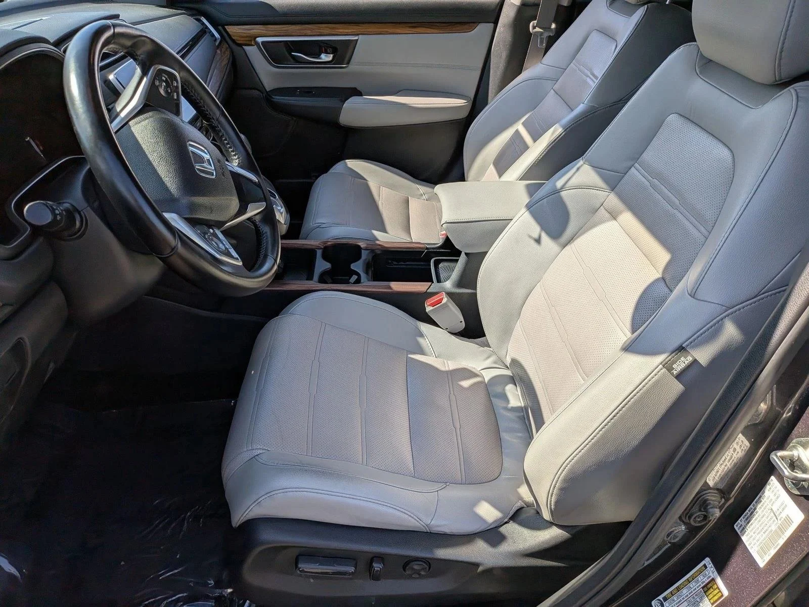 Used 2018 Silver/Gray Honda Touring image 16