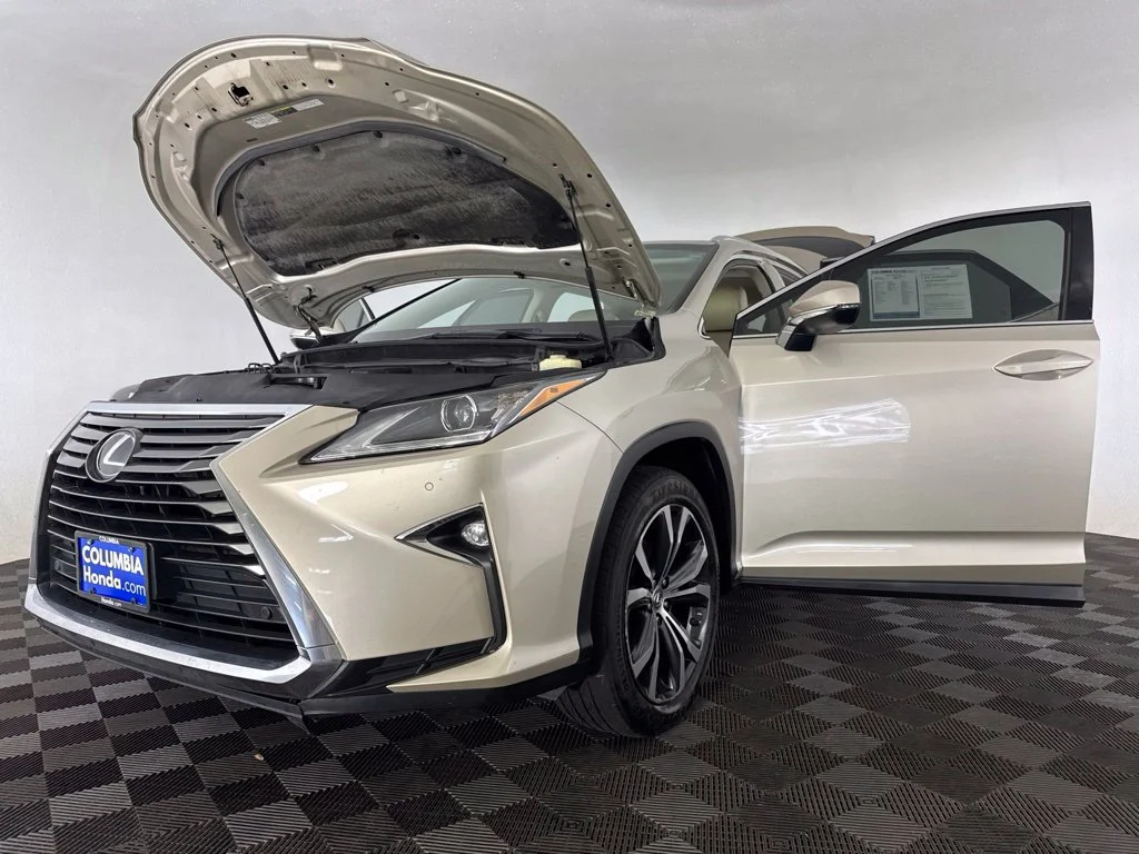 Used 2016 Beige Lexus 350 image 17