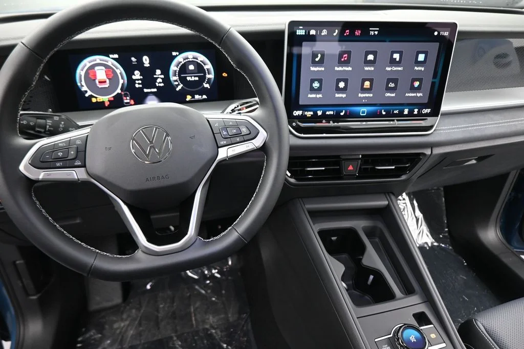 New 2026 Blue Volkswagen 2.0T SE image 38