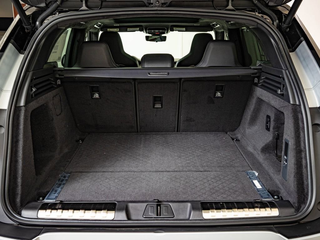 New 2026 Ethereal Frost Satin LAND ROVER  image 20