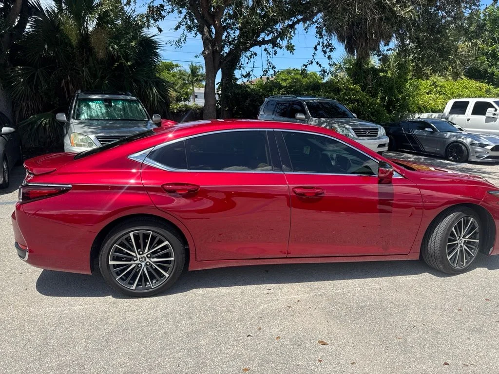 Certified Used 2025 RED MC.CS. Lexus 300h image 8