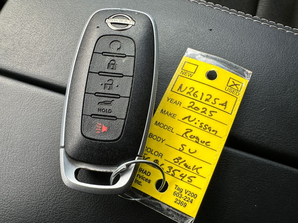 Used 2025 Gray Nissan SV image 28
