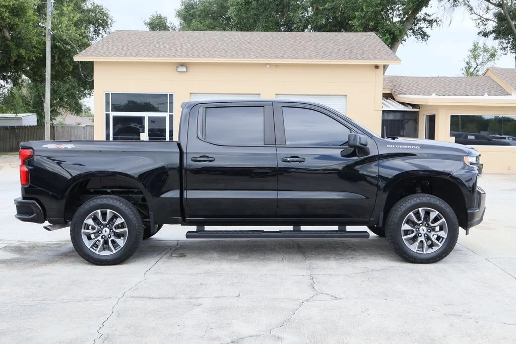 Used 2021 Black Chevrolet RST image 10
