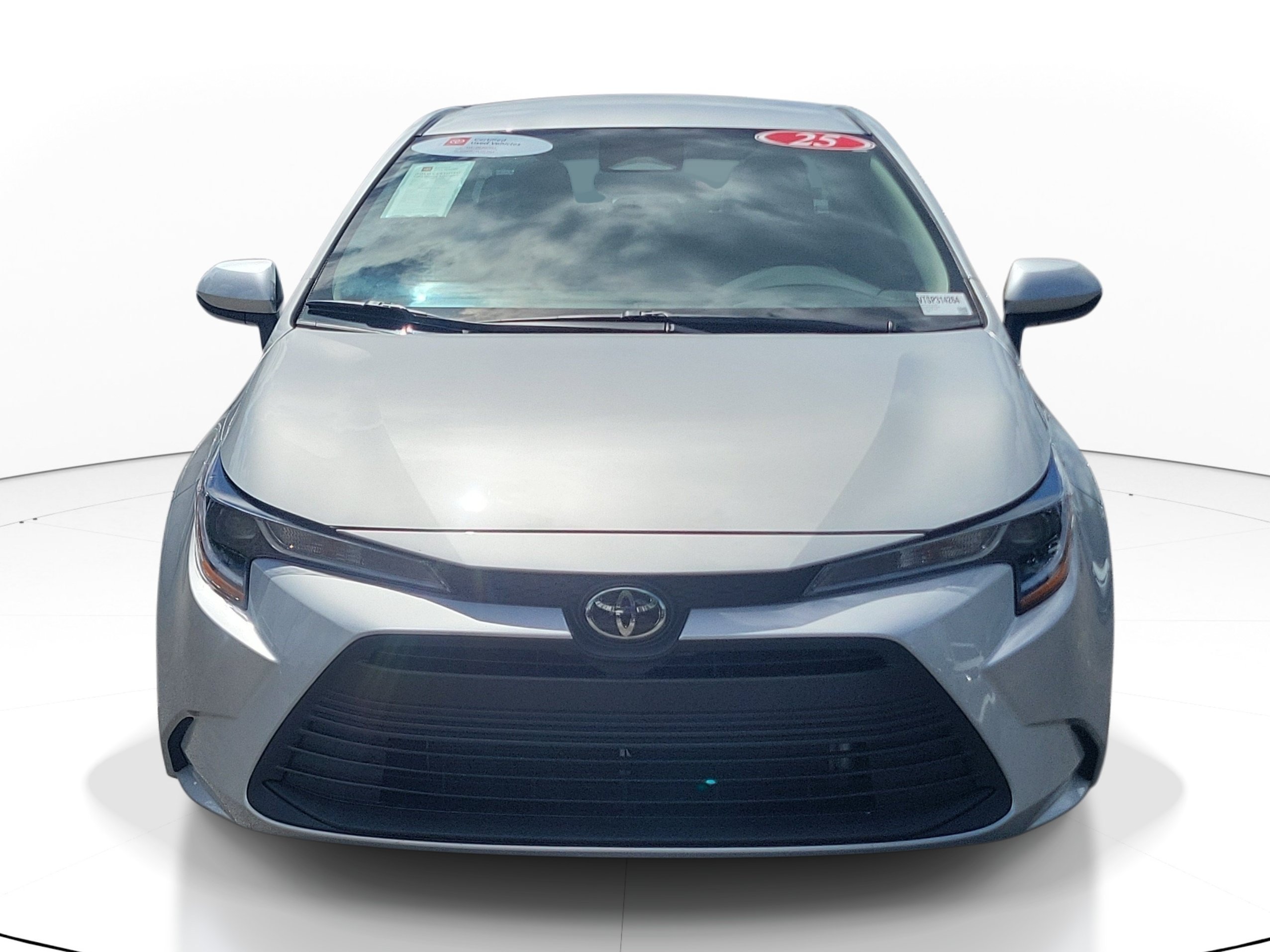 Used 2025 Classic Silver Metallic Toyota LE image 1
