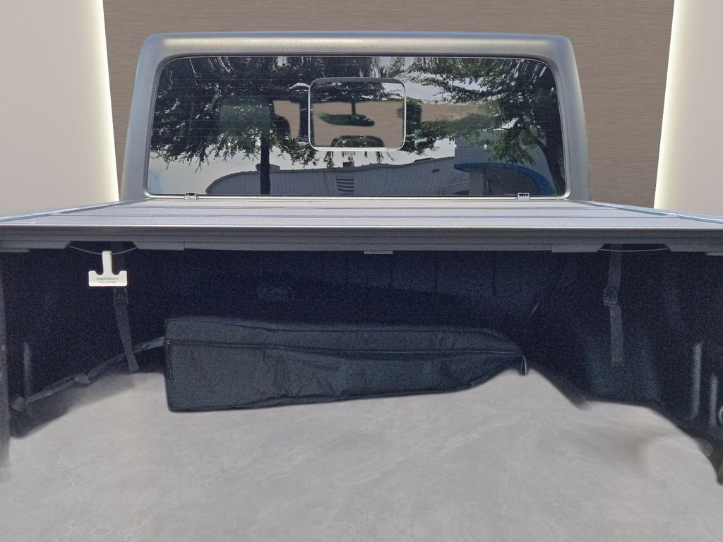 Used 2023 Silver Jeep Willys image 12